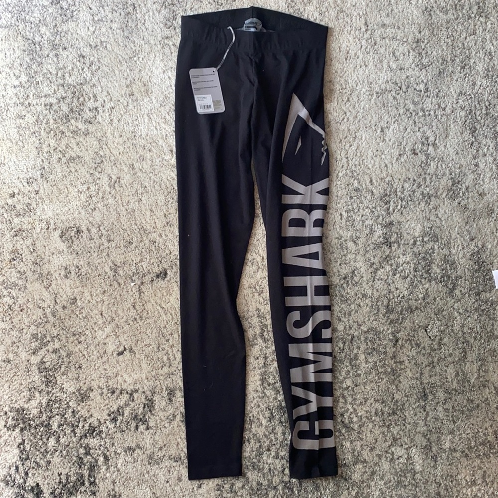 ❤️‍🔥 NWT Gymshark Black Logo Leggings XS